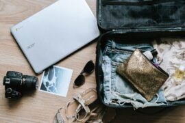 Minimalist Travel Packing List: Essential Guide for Packing Light
