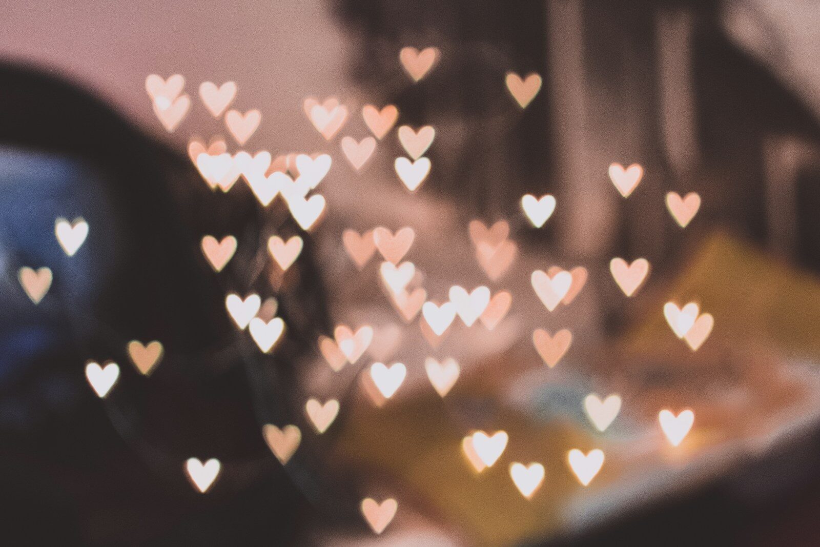 7 Powerful Truths About Relationships That Make Love Feel Safe 1 pink heart lights decors. relationship. relationships